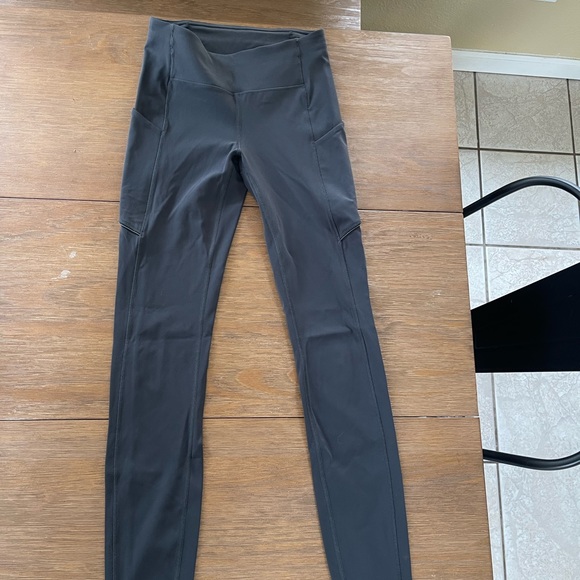 Dark grey lululemon leggings - Picture 1 of 3
